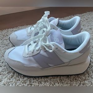 New Balance 237 Ladies Size 6.5
